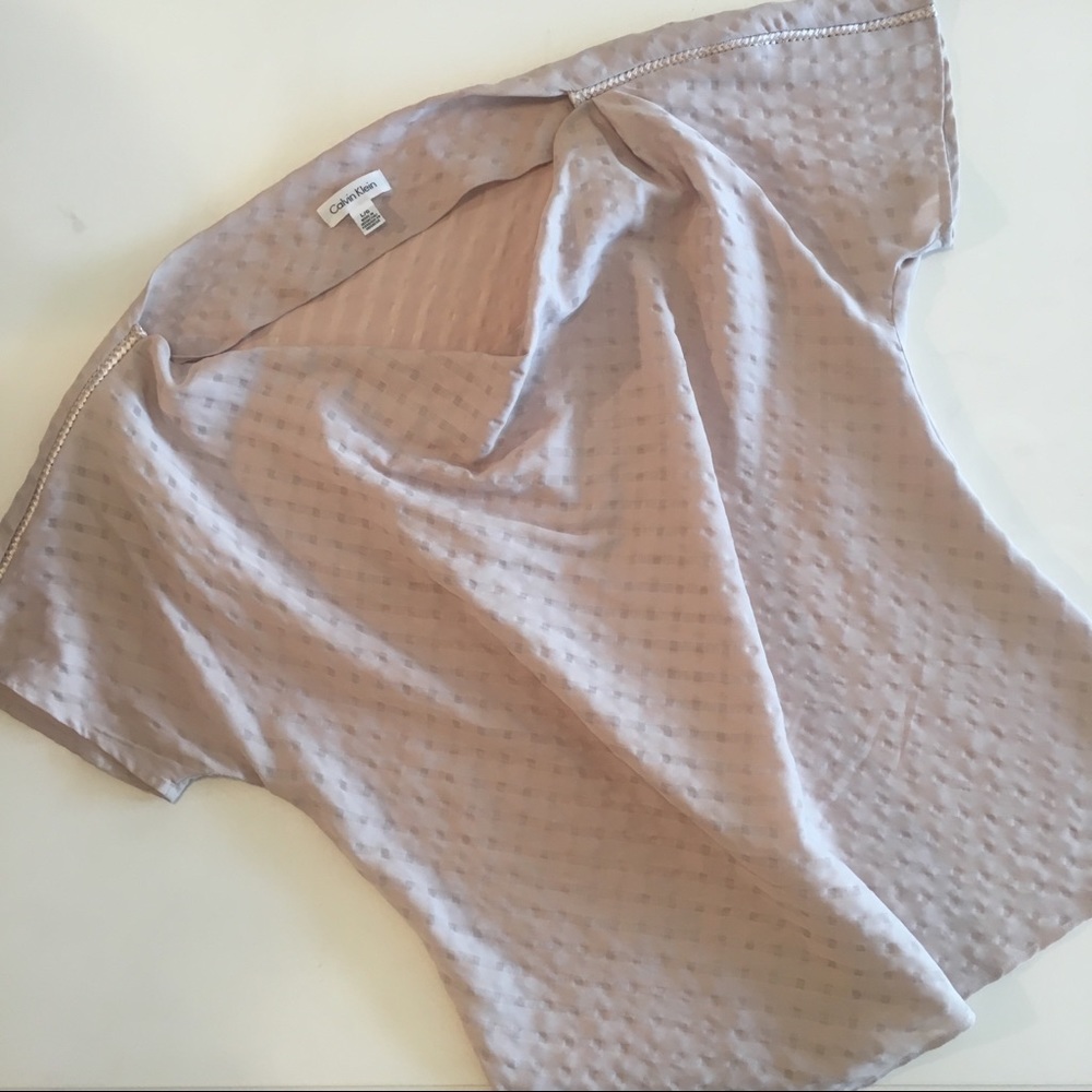 ✨Calvin Klein✨ Textured Blouse Blush  (L)